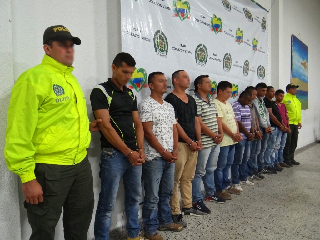 Caen dos presuntos principales cabecillas y otros 20 integrantes