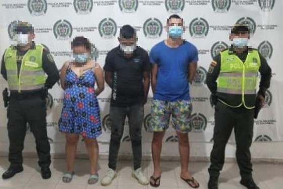 Capturamos-a-dos-hombres-y-una-mujer-por-el-delito-de-fuga-de-presos-en-el-barrio-Villa-Corelca