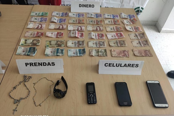 capturamos-dos-ciudadanos-en-flagrancia-1