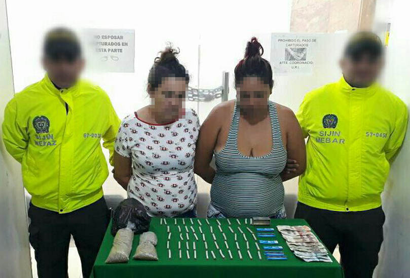 Dos Mujeres capturadas en el barrio Rebolo.