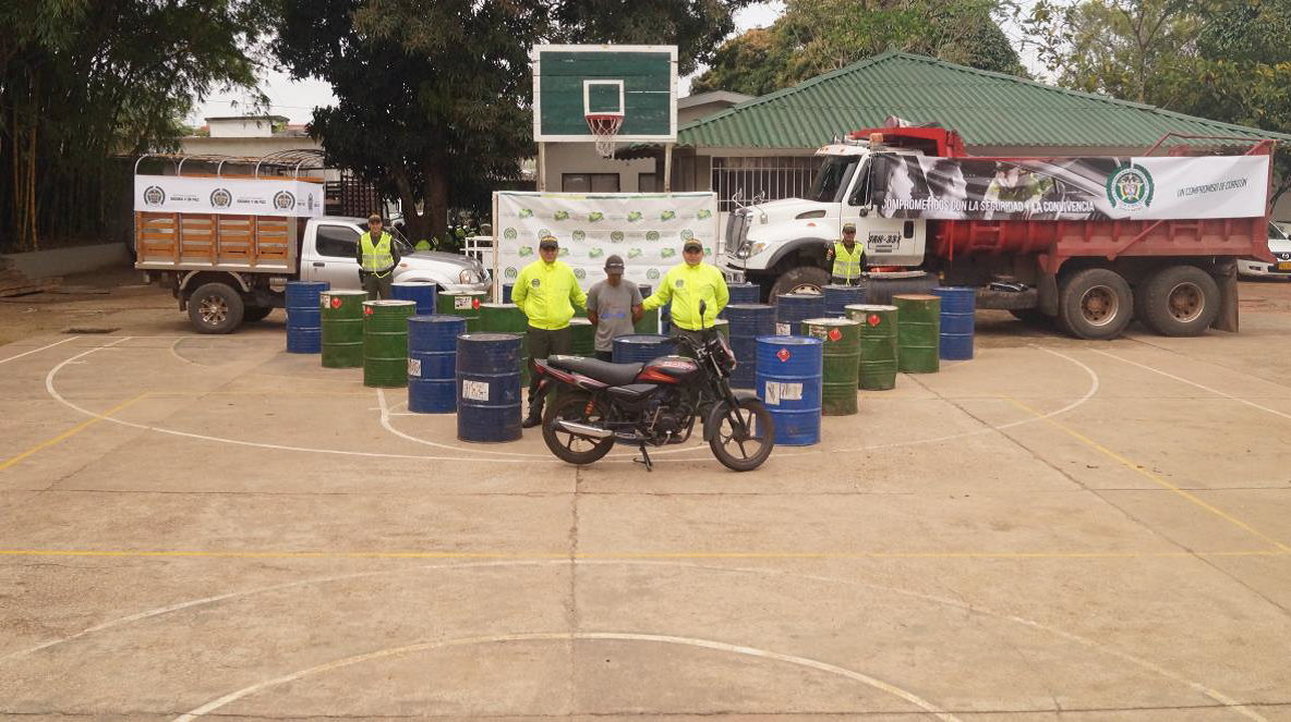 2750 galones de Acetona fueron incautados en la Vereda el Pororio del Municipio de Puerto Concordia