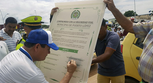 La Policía Nacional-realizó-la-‘caravana-de-la-seguridad vial’-en el Meta