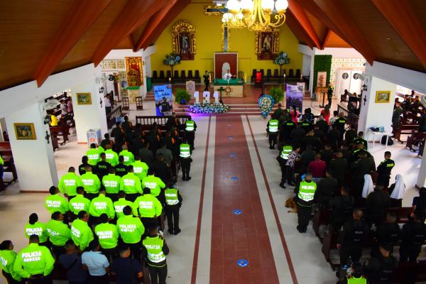 En la capital de la esperanza, conmemoramos los 131 años de la Policía Nacional.
