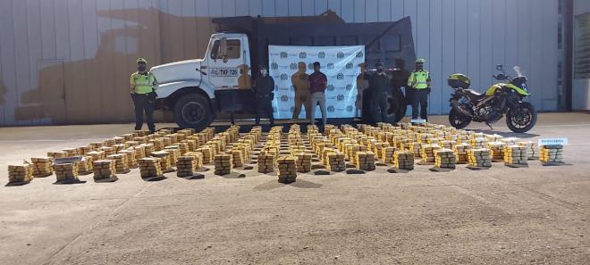 Cayó-cargamento-con-906-kilos-de-marihuana