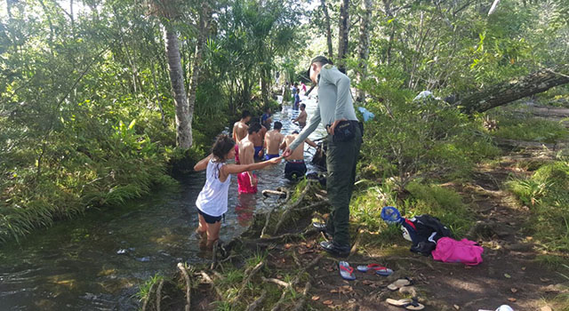 En La Macarena-la Policía Nacional-conmemoró el-‘Día Mundial del Medio Ambiente’