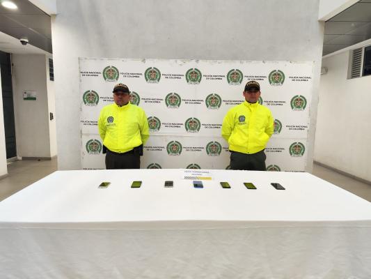 Recuperación de varios celulares que pretendían ser comercializados