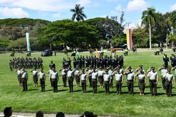 Ceremonia de aniversario Policía Nacional