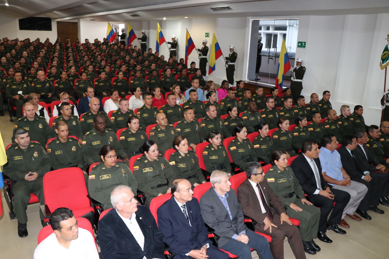 Ceremonia Nueva Directora ESCER