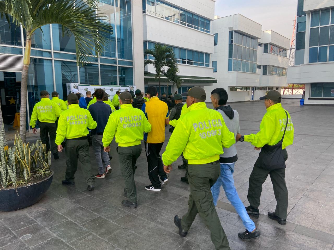 Capturados-en-allanamientos-en-el-nororiente-de-Cali