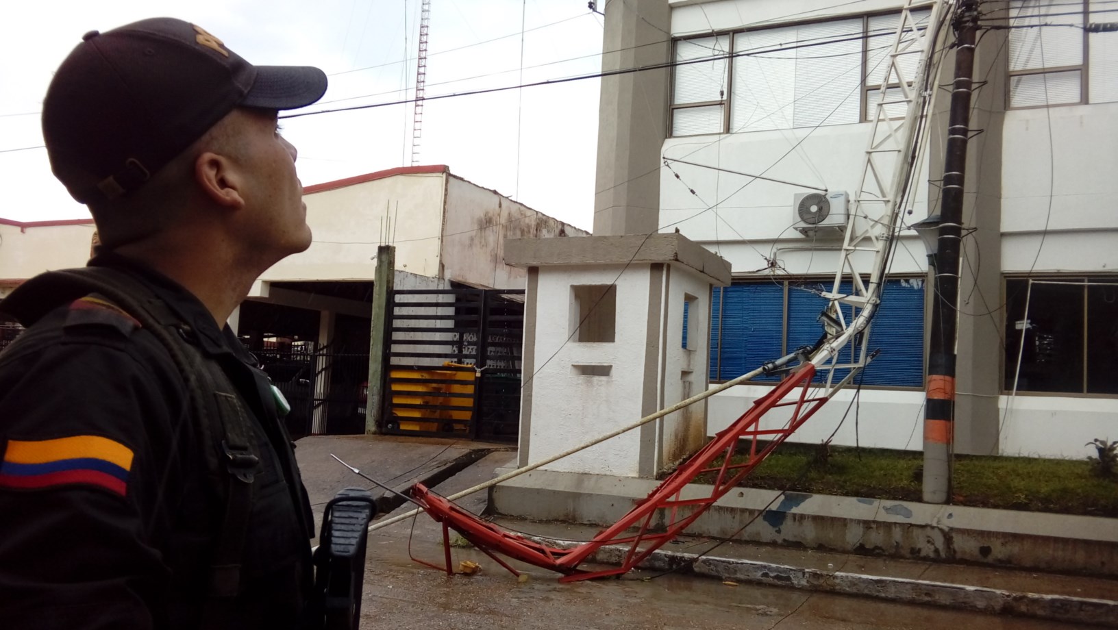 fuera-de-servicio-la-línea-de-emergencia-123