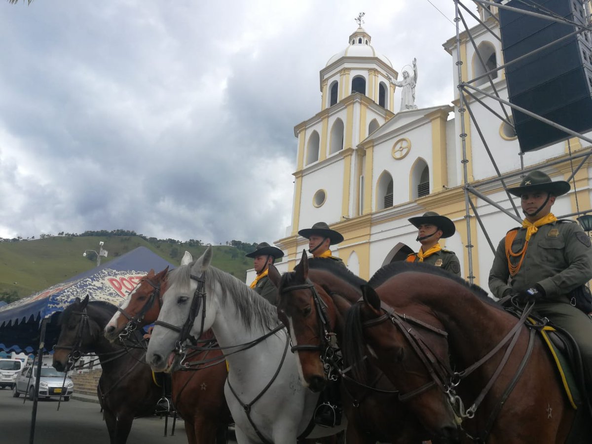 con-permanente-acompañamiento-de-la-policia-avanzan-las-ferias-y-fiestas-en-chinacota