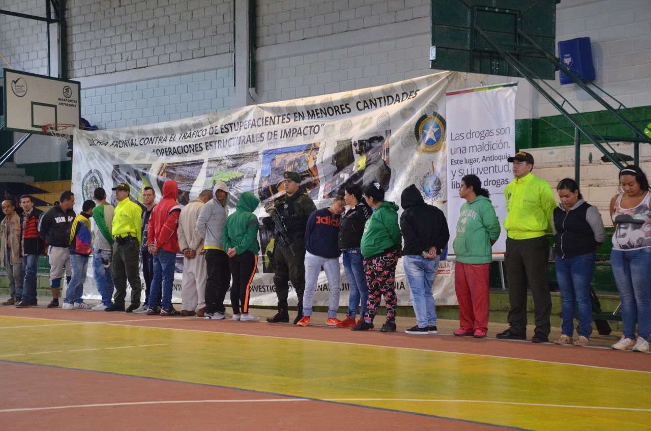 31-capturados-de-la-banda-delincuencial-‘la balastrera’-2