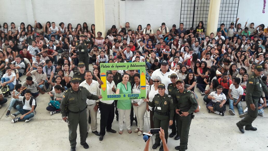 de-regreso-a-clase-instituciones-educativas-fundación