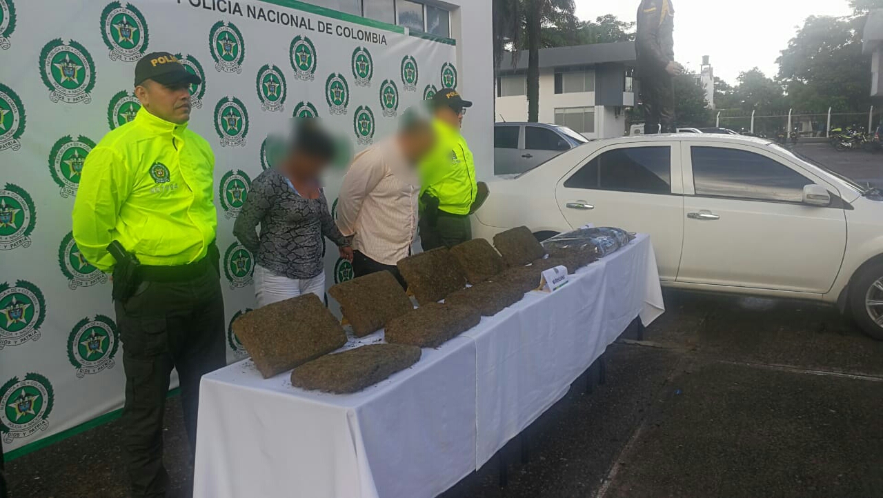 Dos capturados transportando marihuana