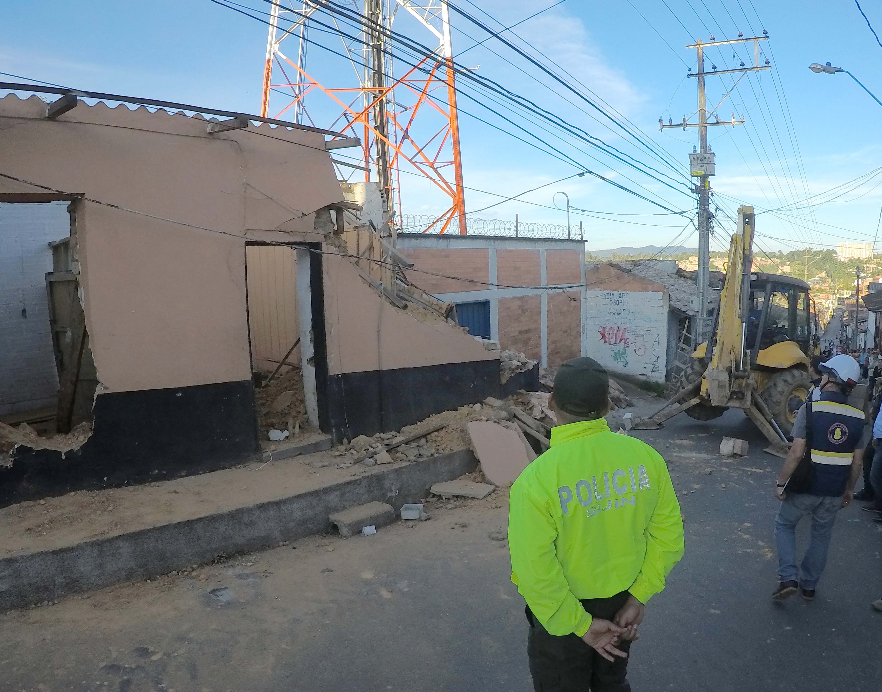 Demolición-de-5-inmuebles