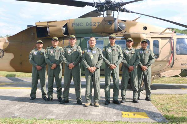 Docentes artilleros aeronáuticos Policía Nacional 