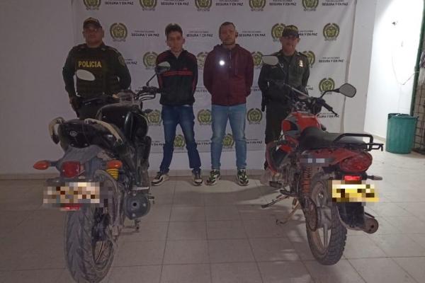 Dos personas capturadas por el delito de hurto