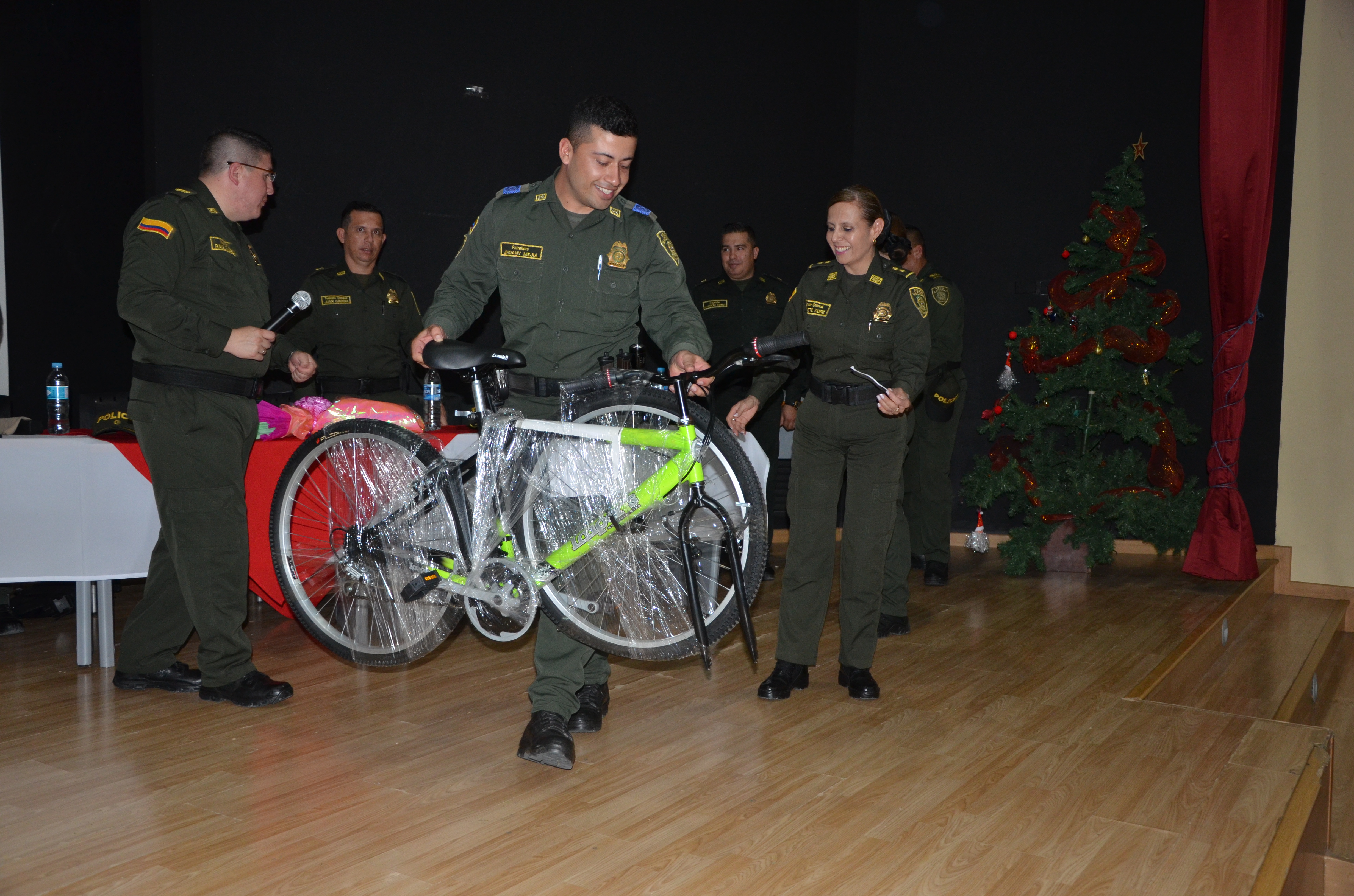 Brigadier General Juliette Giomar Kure Parra, Directora de Incorporación, transmite saludo institucional de navidad y año nuevo.