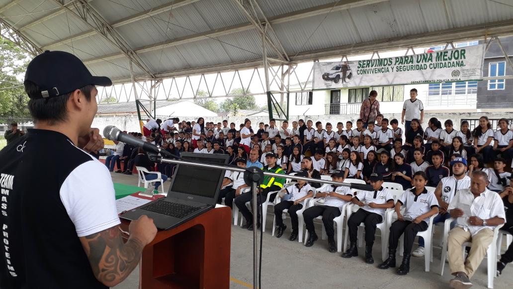  dummar_roa_se_dirije_a_la_comunidad_del_pitalito