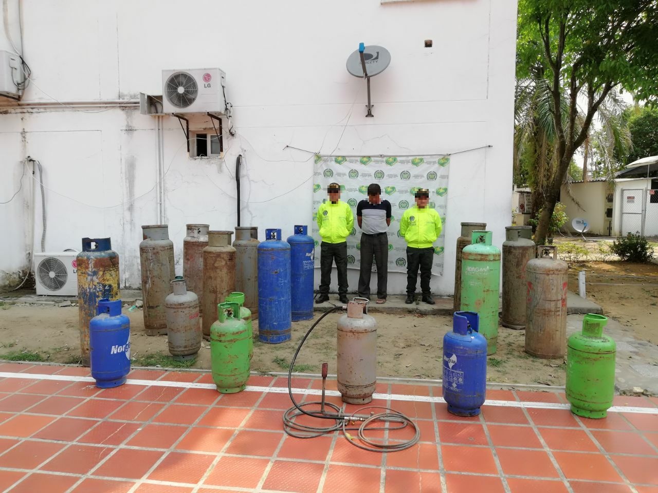 en-tibu-mediante-allanamientos-se-logro-la-captura-de-una-persona-por-favorecimiento-al-contrabando-de-hidrocarburos