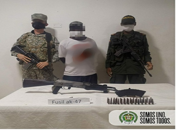 En-Juradó-un-integrante-del-ELN-se entregó-a-la-Policía-Nacional 