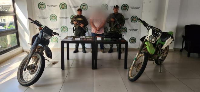 En plan candado la policía captura a un sujeto por el delito de porte ilegal de armas de fuego 