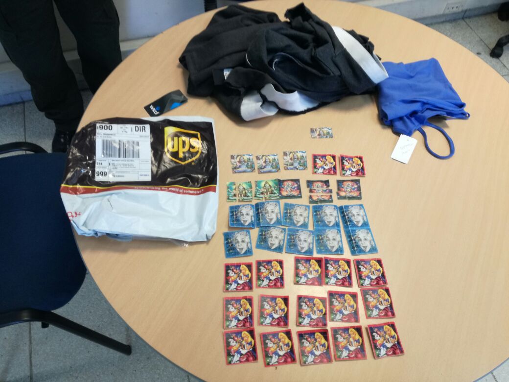 Capturados-en-el-aeropuerto-dos-ciudadanos-extranjeros-3