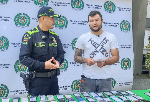 16 celulares entregados gracias a la denuncia ciudadana y operativos institucionales