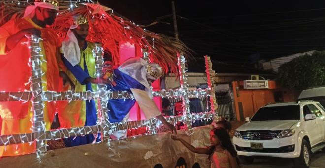 Entrega de dulces en el municipio de Arjona