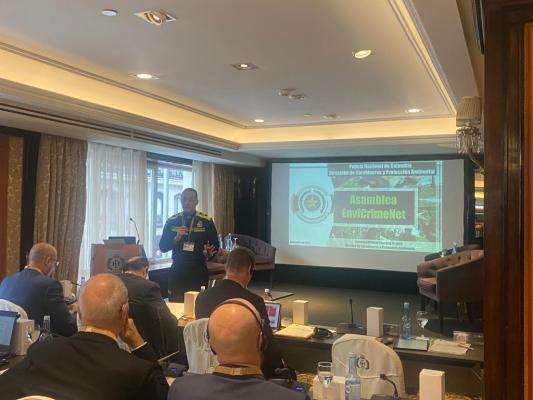 Red Jaguar EnviCrimeNet Europa 03