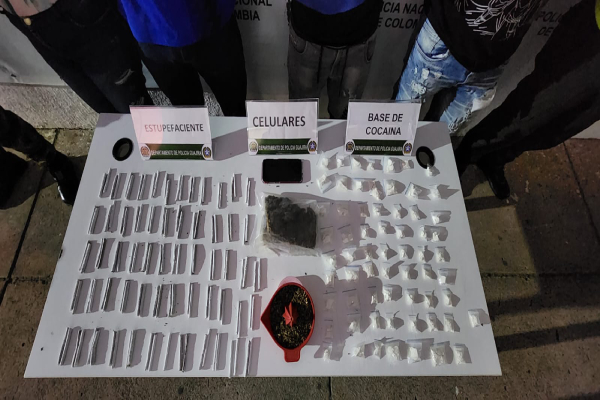 Incautación de 50 paquetes de marihuana 