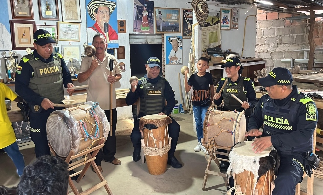 estuvieron presentes no solo con su uniforme, sino con su corazón