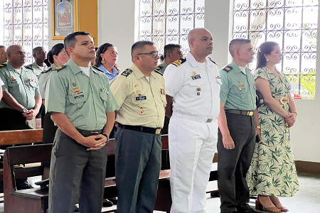 Con una Eucaristía y ofrenda floral celebramos el aniversario 133 de la Policía Nacional de Colombia