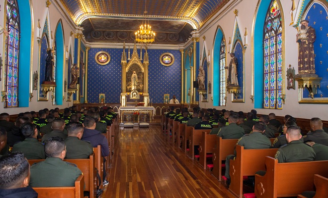 Solemne eucaristia en ocasion al aniversario No. 76 de la ESJIM