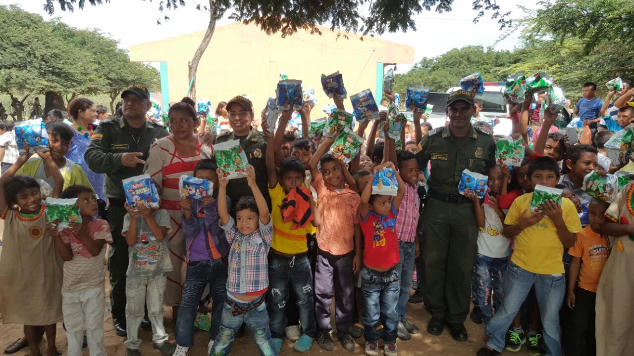 De la mano con estudiantes indígenas