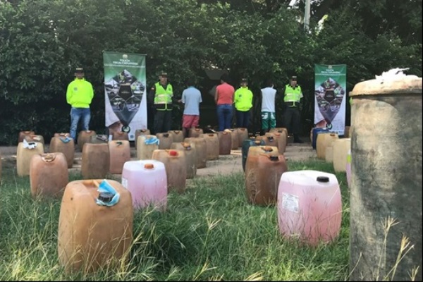 foto-Policía-arremete-en-contra-del-contrabando-de-hidrocarburos