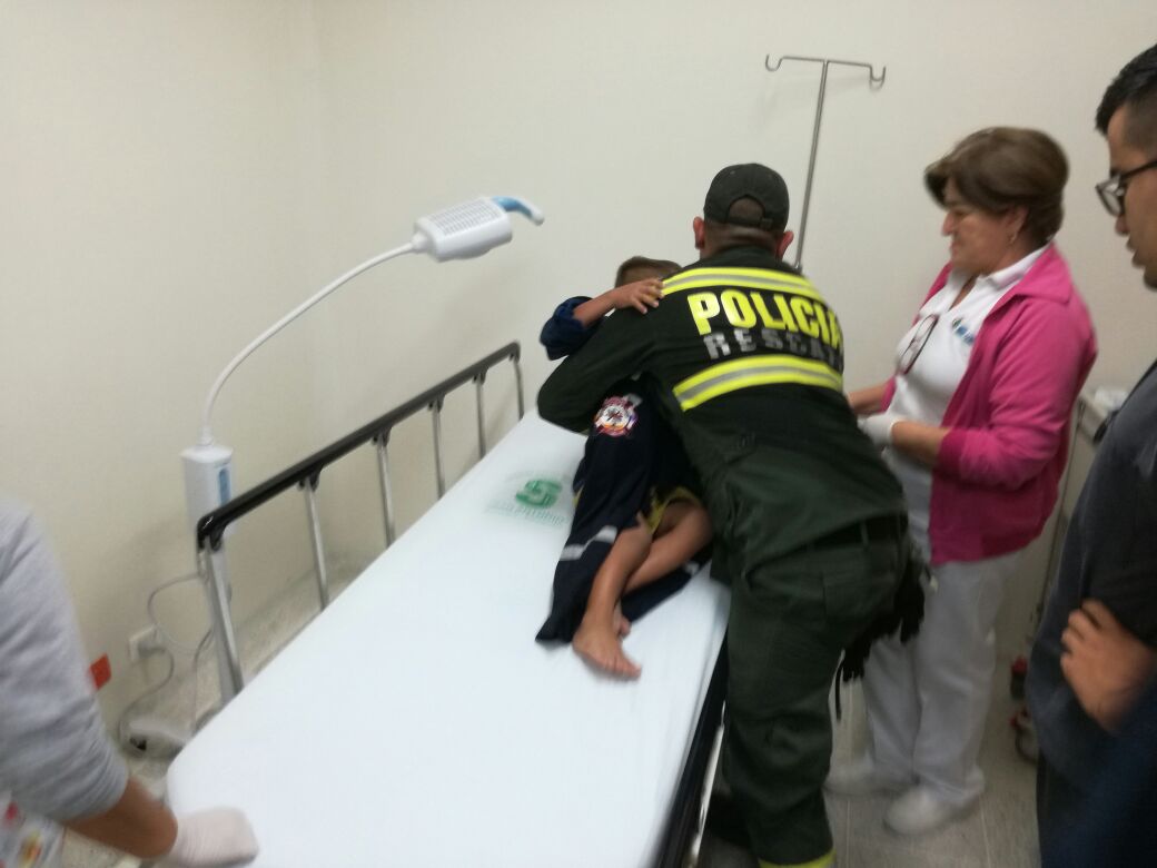 Rescatamos un menor de cuatro años en zona boscosa de Rionegro