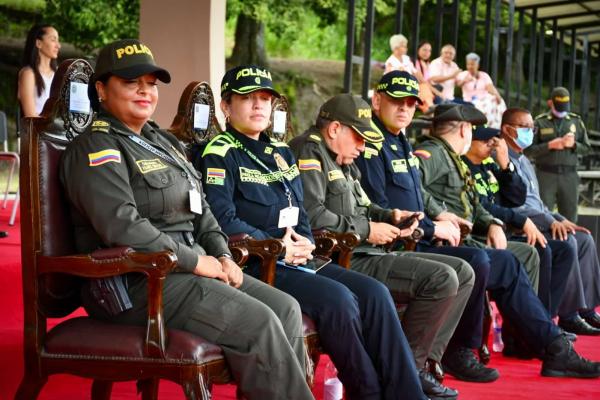 fotografía ceremonia entrega de Distintivos