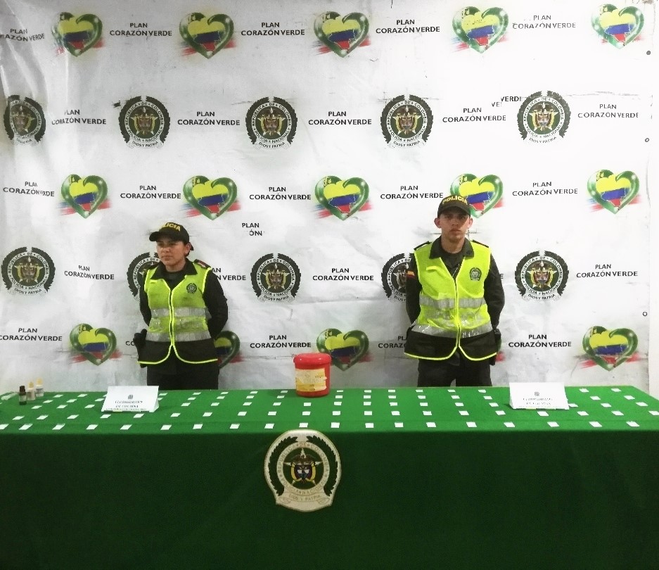 Fueron-halladas-100-dosis de-clorhidrato-de-cocaína-en-la-modalidad-de-encomienda
