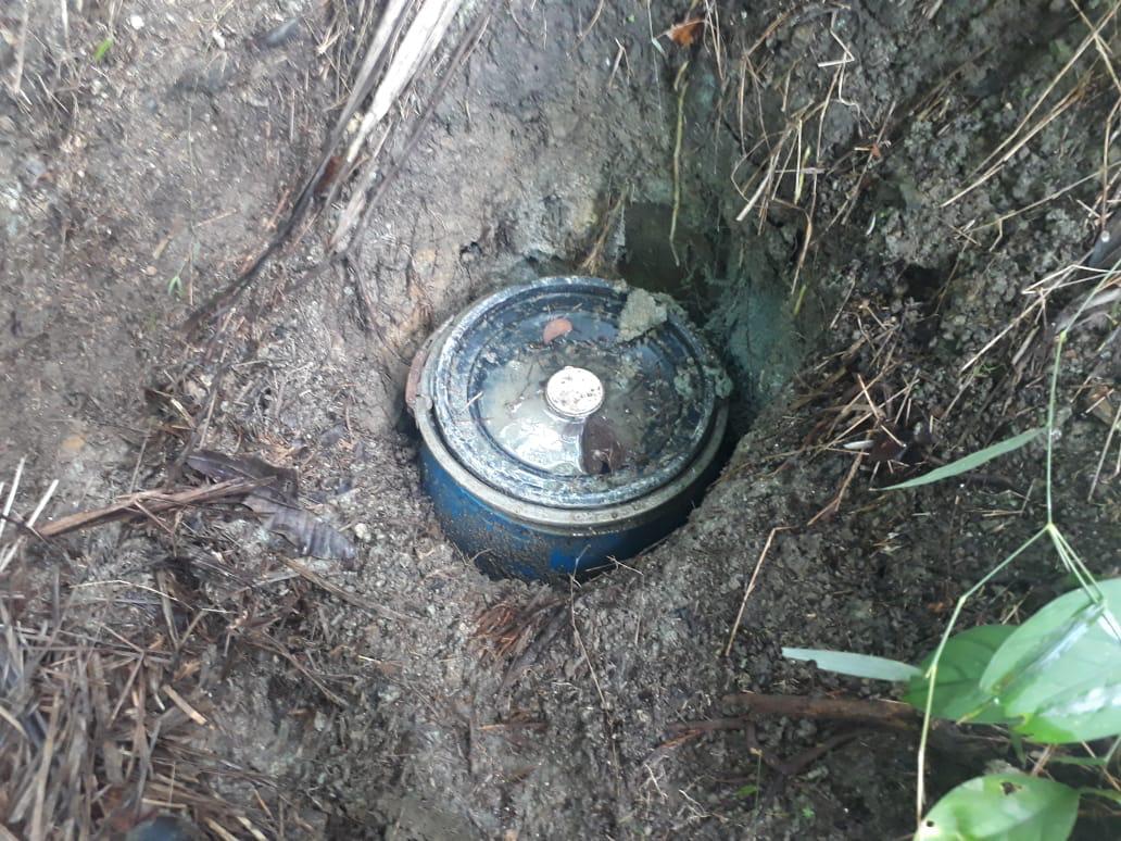 Hallamos-depósito-de-armas-y-municiones-en-Choco