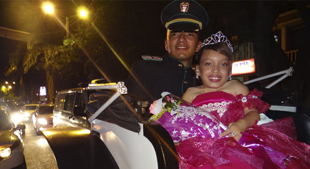 La Policía Nacional-hace realidad sueños-de-niña con síndrome de morquio