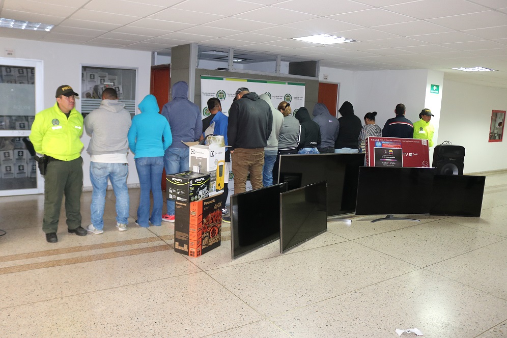 Vinculos-familiares-de-afinidad-y-de-amistad-entre-los-capturados