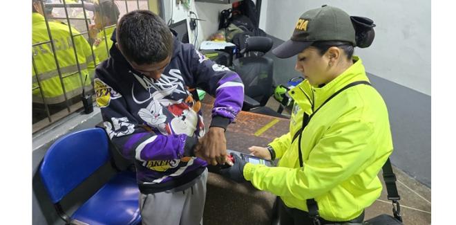 Intervención en la galería en Manizales para prevenir secuestro y extorsión 