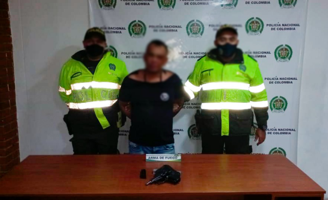 Esta-persona-deberá-responder-ante-la-justicia-por-el-delito-de-fabricación-tráfico-o-porte-de-armas-de-fuego