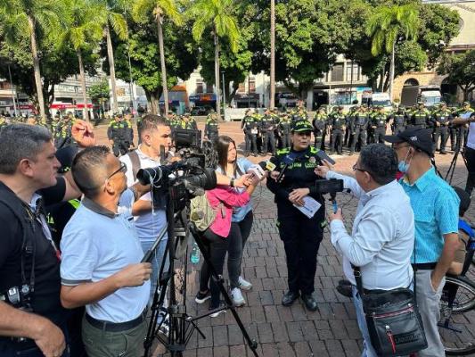 Acompañados de los medios de comunicación, damos a conocer las actividades policiales, para este fin de semana