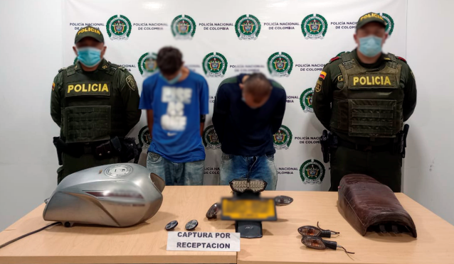 A-los-hoy-capturados-se-les-encuentra-en-su-poder-partes-de-una-motocicleta-hurtada