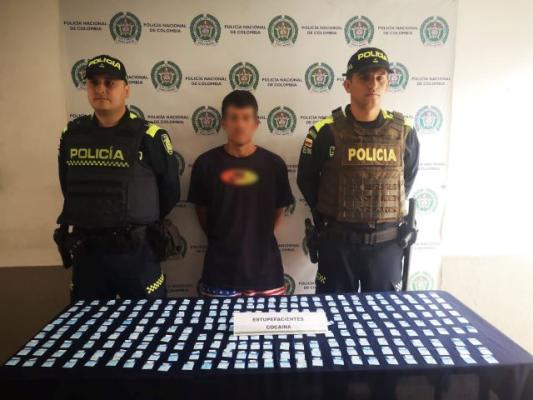 Con aproximadamente 248 dosis de base de coca fue capturada una persona en el barrio la Magdalena