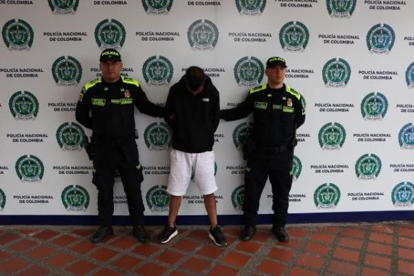 Con orden judicial por el delito de hurto calificado y agravado es capturado en la capital risaraldense 