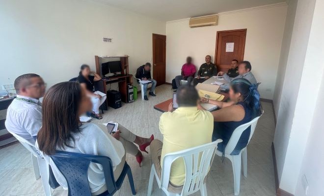 Reunión con las comunidades en los territorios