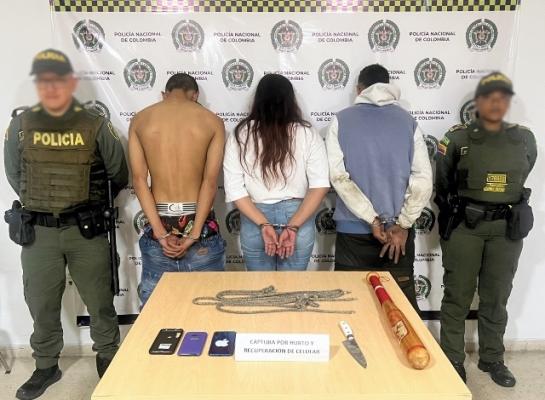 En el barrio Jardín logramos la captura de dos hombres y una mujer por el delito de hurto